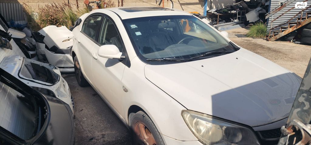 מודעת רכב אם ג'י 350