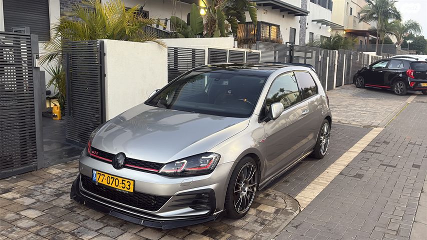 מודעת רכב פולקסווגן גולף