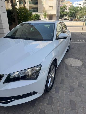 מודעת רכב סקודה סופרב