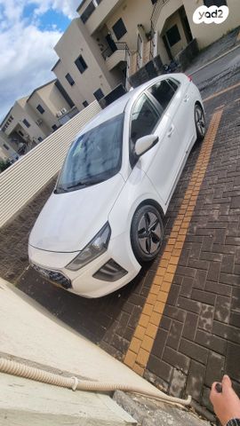 מודעת רכב יונדאי איוניק