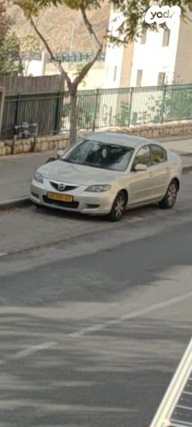 מודעת רכב מאזדה 3