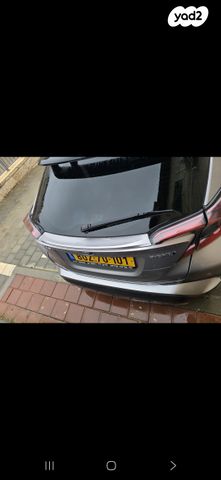 מודעת רכב טויוטה C-HR