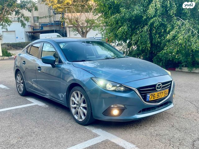 מודעת רכב מאזדה 3