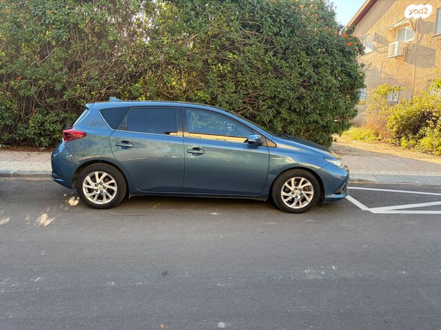 מודעת רכב טויוטה אוריס