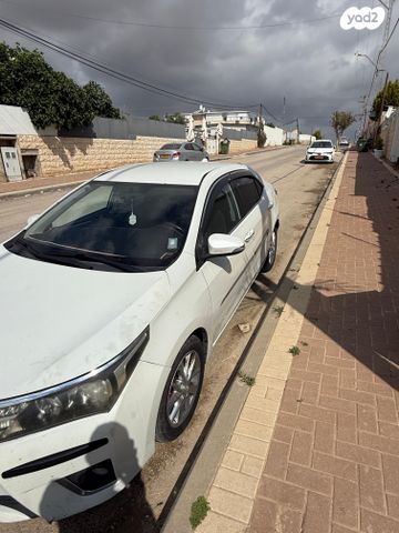 מודעת רכב טויוטה קורולה