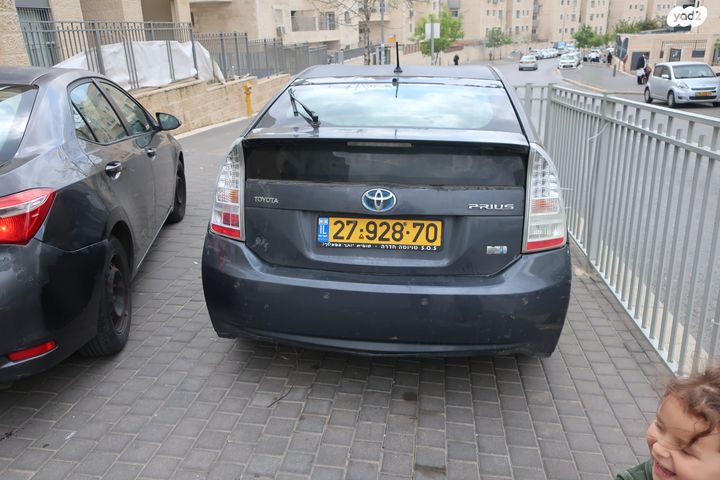 מודעת רכב טויוטה פריוס
