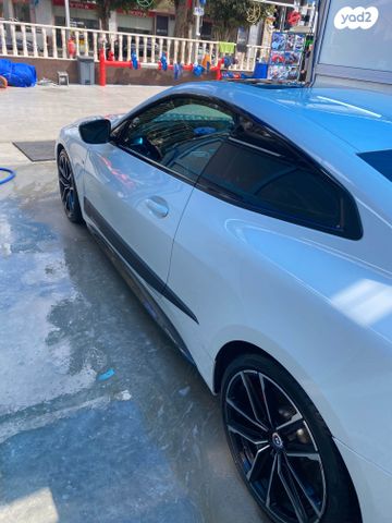 מודעת רכב ב מ וו סדרה 4