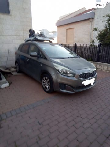 מודעת רכב קיה קארנס