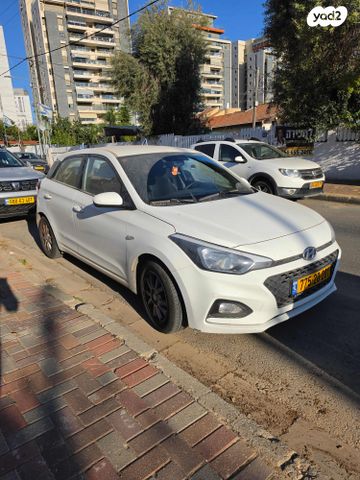 מודעת רכב יונדאי i20