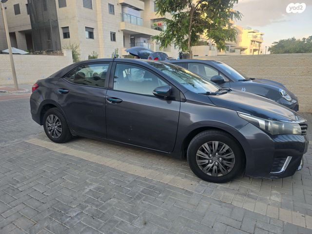 מודעת רכב טויוטה קורולה