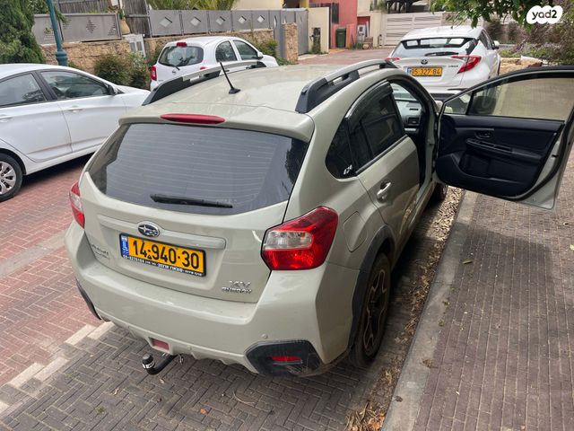 מודעת רכב סובארו XV