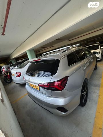 מודעת רכב אם ג'י MG5