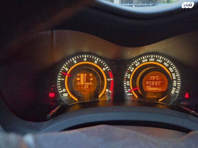 מודעת רכב טויוטה אוריס