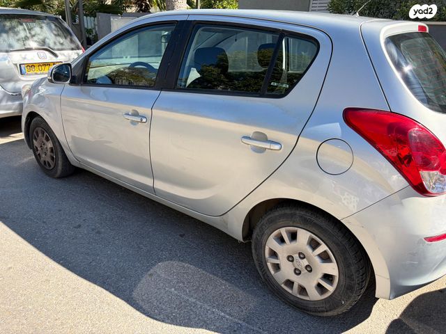 מודעת רכב יונדאי i20