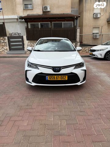מודעת רכב טויוטה קורולה