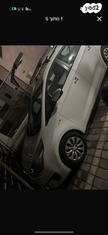 מודעת רכב קיה קארנס