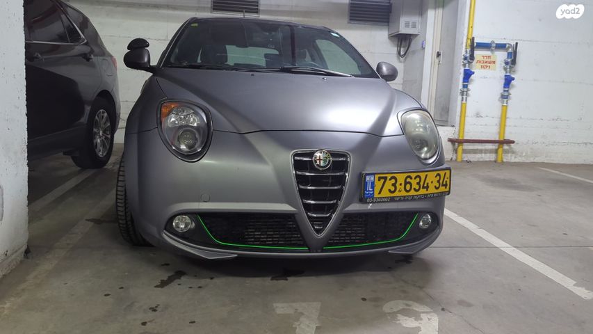 מודעת רכב אלפא רומיאו מיטו