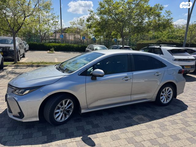 מודעת רכב טויוטה קורולה
