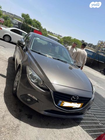 מודעת רכב מאזדה 3