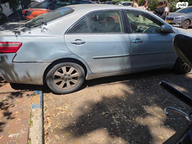 מודעת רכב טויוטה קאמרי