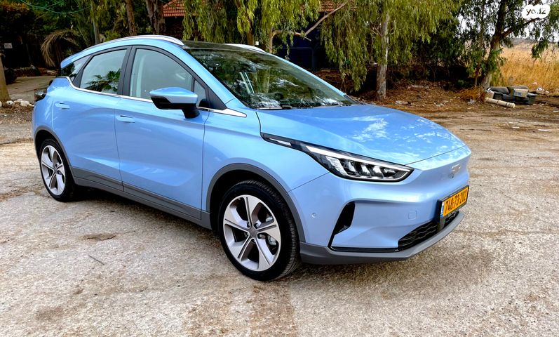 מודעת רכב ג׳ילי Geometry C