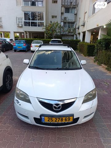 מודעת רכב מאזדה 3