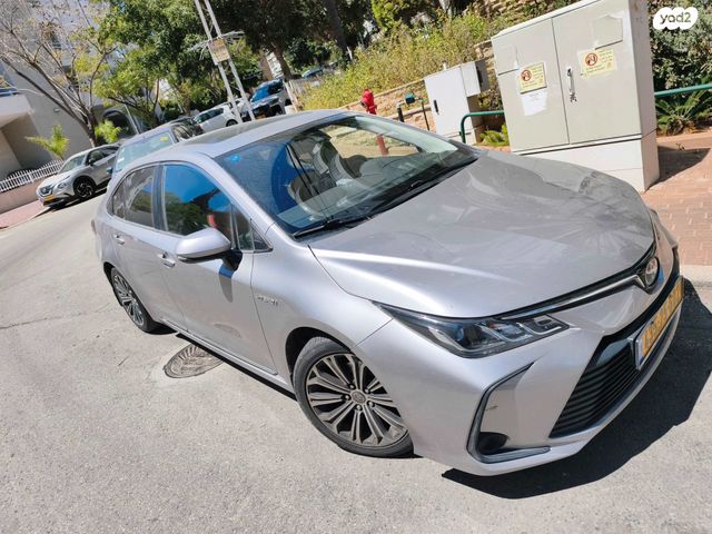 מודעת רכב טויוטה קורולה