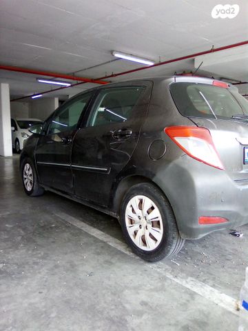 מודעת רכב טויוטה יאריס