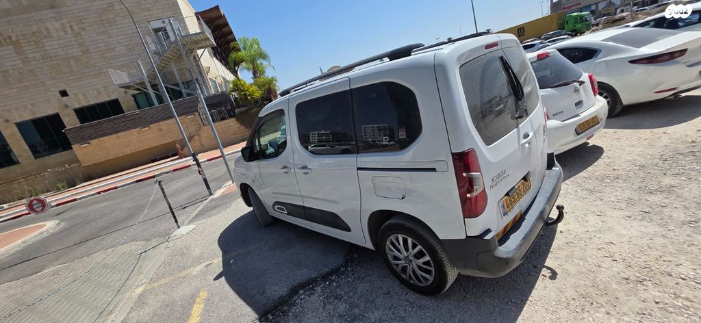 מודעת רכב סיטרואן ברלינגו 