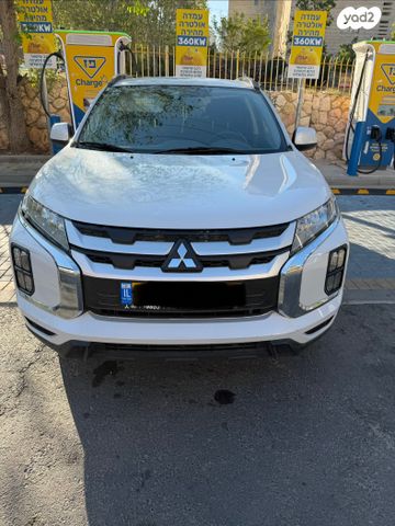 מודעת רכב מיצובישי ASX