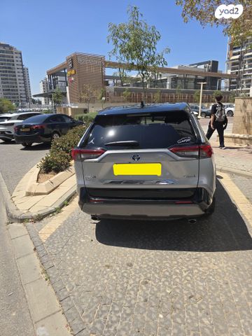 מודעת רכב טויוטה RAV4