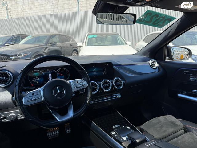 מודעת רכב מרצדס-בנץ GLA 2