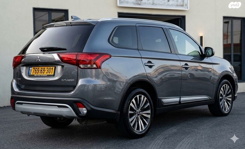 מודעת רכב מיצובישי אאוטלנדר 1