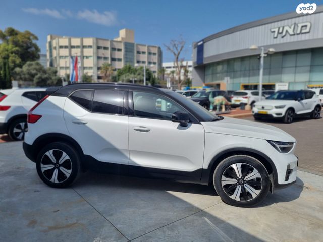 מודעת רכב וולוו XC40 2