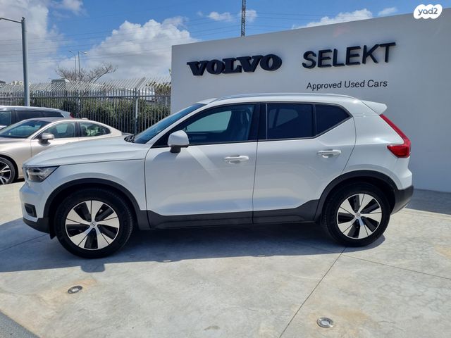 מודעת רכב וולוו XC40 2