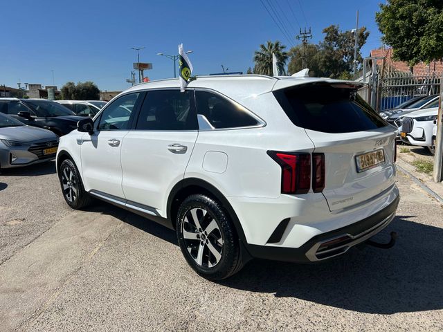 מודעת רכב קיה סורנטו 1