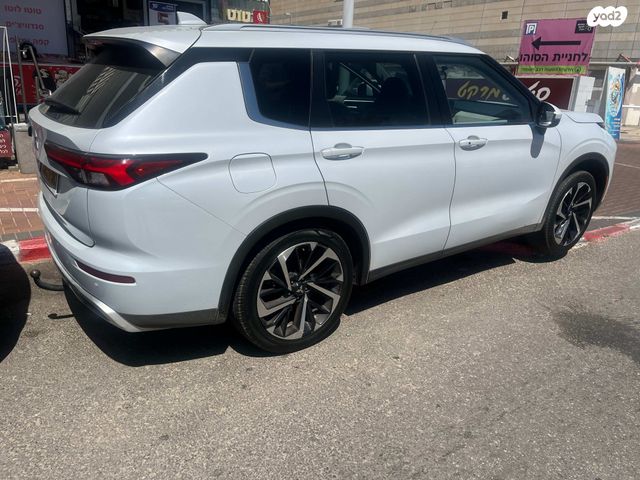 מודעת רכב מיצובישי אאוטלנדר 1