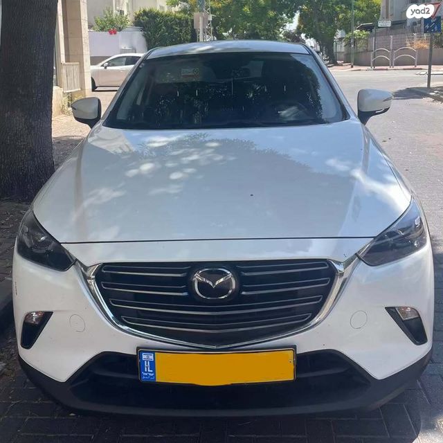 מודעת רכב מאזדה CX-3