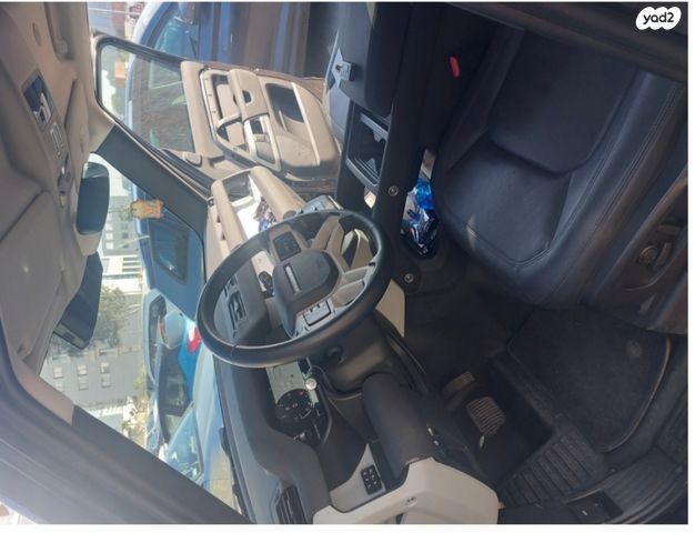 מודעת רכב לנד רובר דיפנדר 1