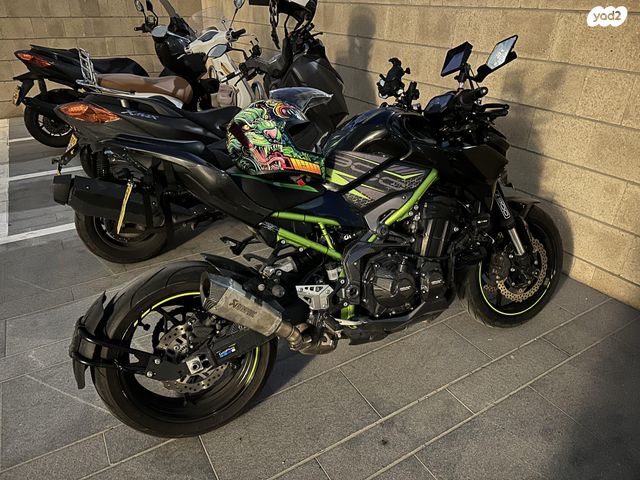 מודעת רכב קאוואסאקי Z900