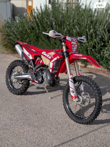 מודעת רכב בטא RR200