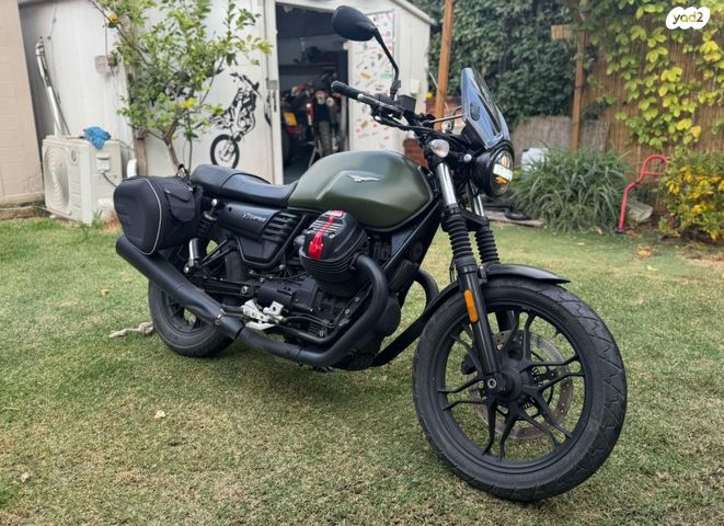 מודעת רכב מוטוגוצי V7 Stone ABS