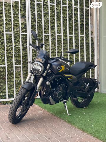 מודעת רכב Voge 500AC