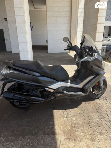 מודעת רכב קימקו דאון-טאון 350