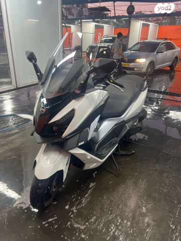 מודעת רכב סאן יאנג קרוזים 300 אלפא