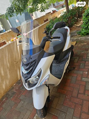 מודעת רכב סאן יאנג ג'וי רייד 200