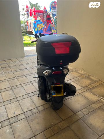 מודעת רכב סאן יאנג ג'וי-מקס Z-250