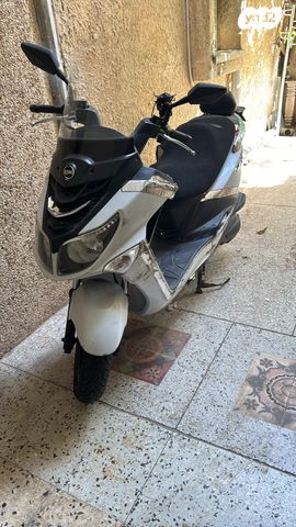 מודעת רכב סאן יאנג ג'וי רייד 125