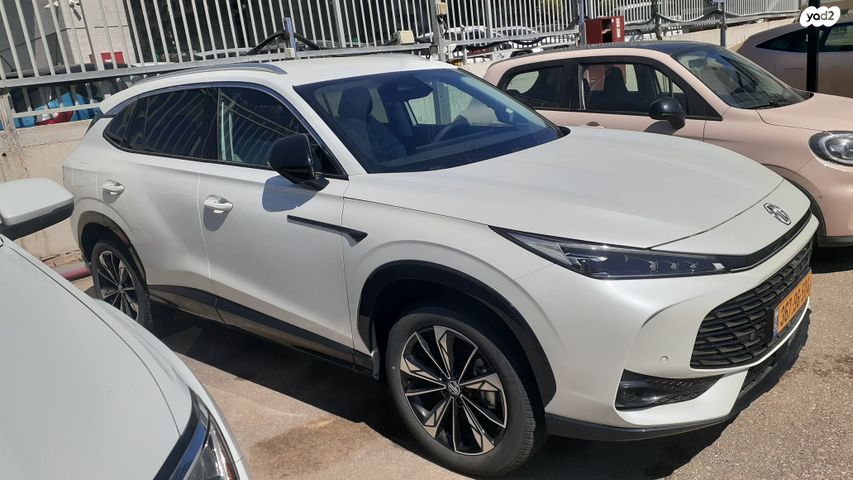 מודעת רכב אם ג'י HS