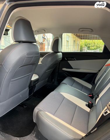 מודעת רכב אם ג'י MG4 2